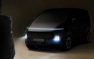 Hyundai STARIA Futuristic MPV Concept with Spaceship Vibe