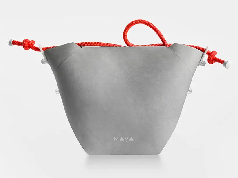 I'm a Bag by Maya Prokhorova