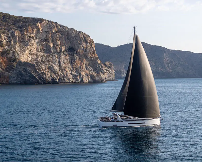 Jeanneau Yachts 55 Sailboat