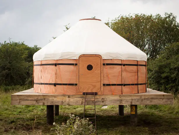 Jero Wood Canvas Shelter by Uula Jero