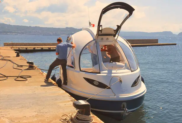 Jet Capsule Is An Egg-Shaped Boat With Rooftop Lounge Bed