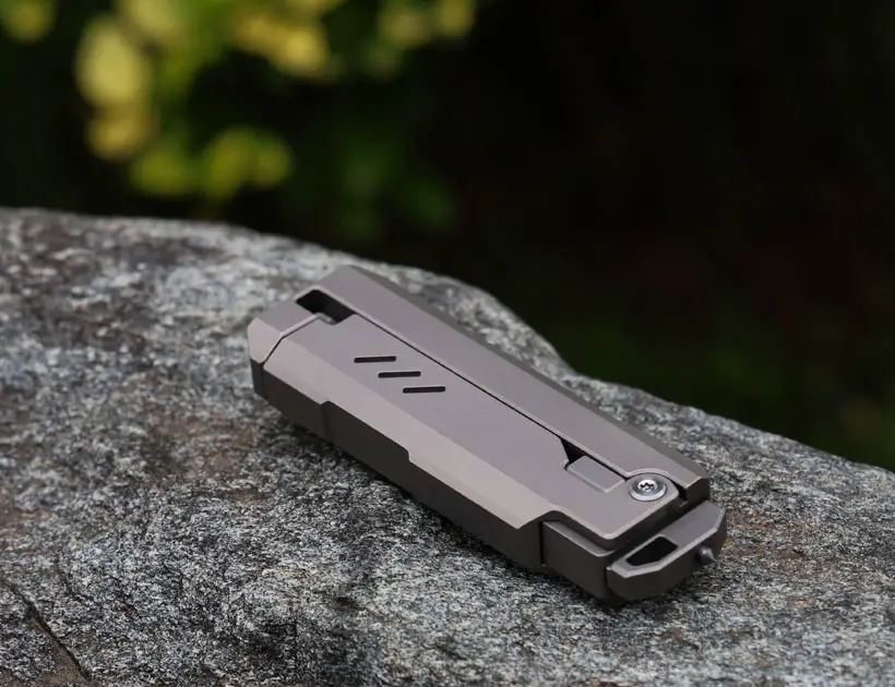 JetFlick Titanium Knife