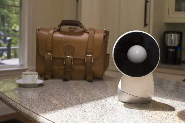 Jibo Family Robot Creates Unique Experience with Every Member of Your Household