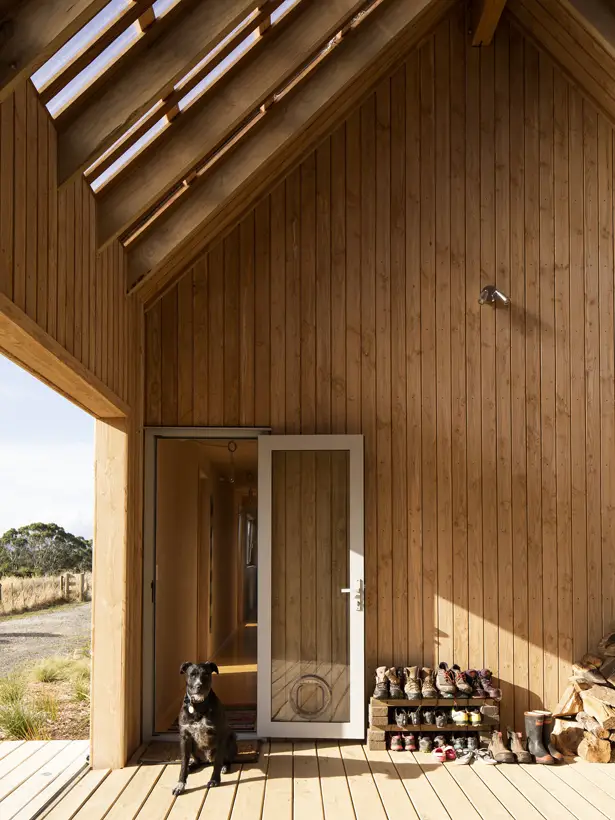 Karangahake House Built in Four Days by Make Architects