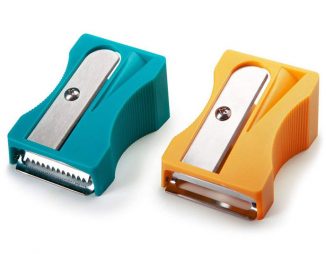 Karoto 2 Vegetable Peelers Look Like Giant Pencil Sharpeners