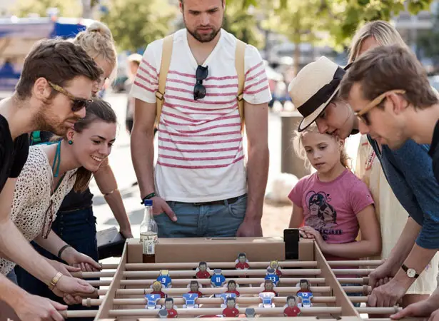 Kartoni Foosball Table