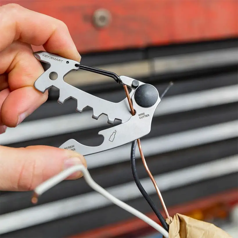 KeySmart ALLTUL Compact Multi-Tools on Your Keychain