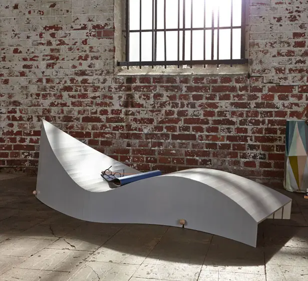KOII Foldable Deckchair by Sascha Akkermann