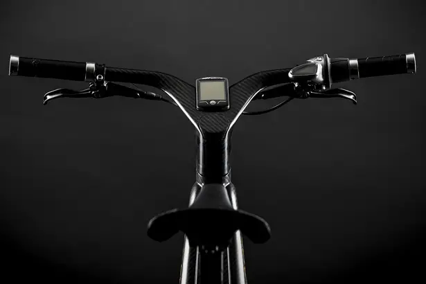 Leaos 2.0 Carbon Fiber Electric Bike by Armin Oberhollenzer