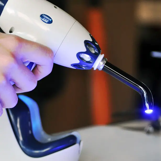 Ledmax Led Curing Light by Hakan Gürsu