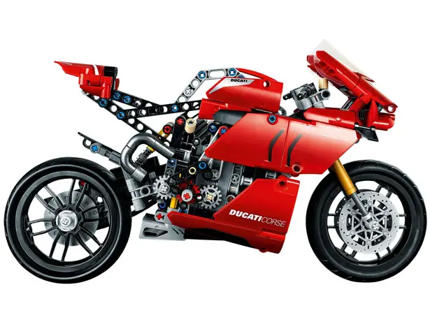 Lego Ducati Panigale V4 R Delivers Style, Sophistication, and Performance