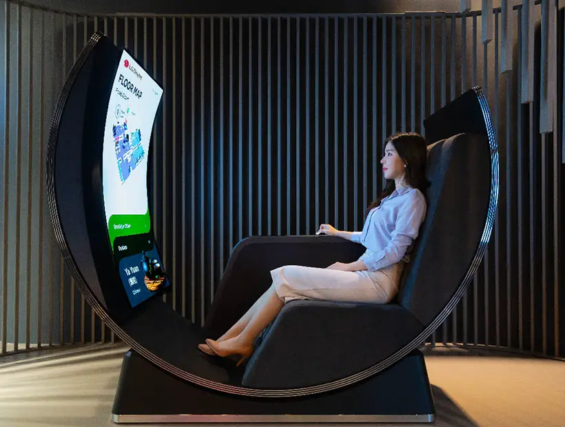 LG Media Chair Concept with Rotatable OLED Screen 