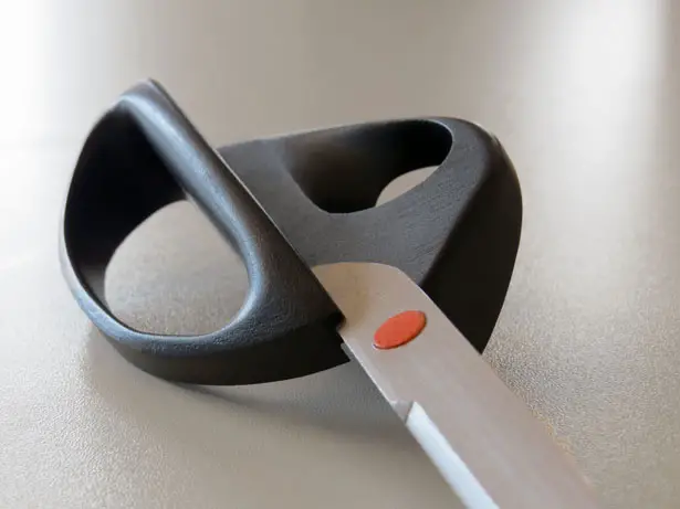 Laser Scissors Make Straight-Line Cuts Easy