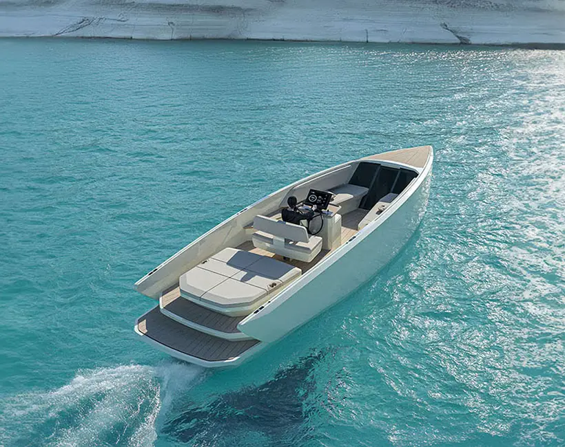 Lumen Yachts E10 Electric Yacht