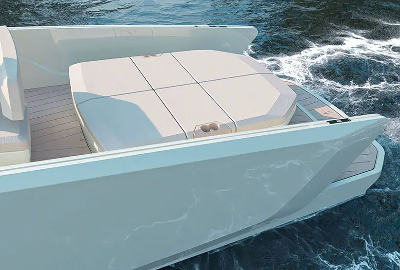 Lumen Yachts E10 Electric Yacht