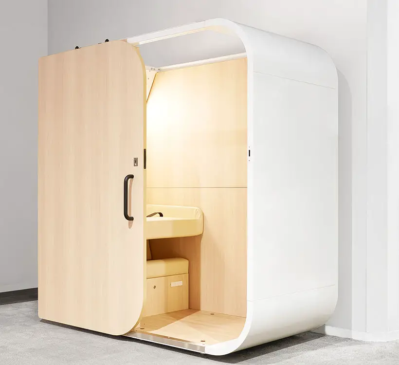 Mamaro Mobile Baby Room by NOSIGNER