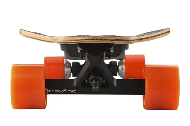 Maxfind Electronic Skateboard with Wireless Remote Control