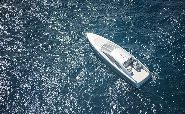 Mercedes Benz Arrow460-Granturismo Concept Boat