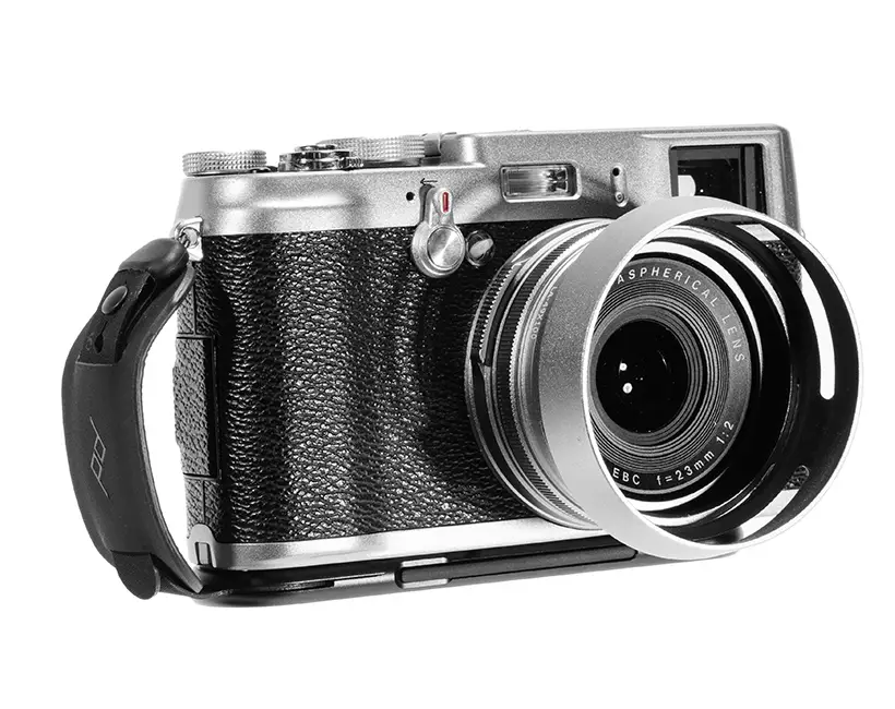 Micro Clutch: Specially Designed Hand Strap for Mirrorless Cameras