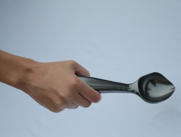 Midnight Scoop - Ergonomic Ice Cream Scoop by Michael Chou