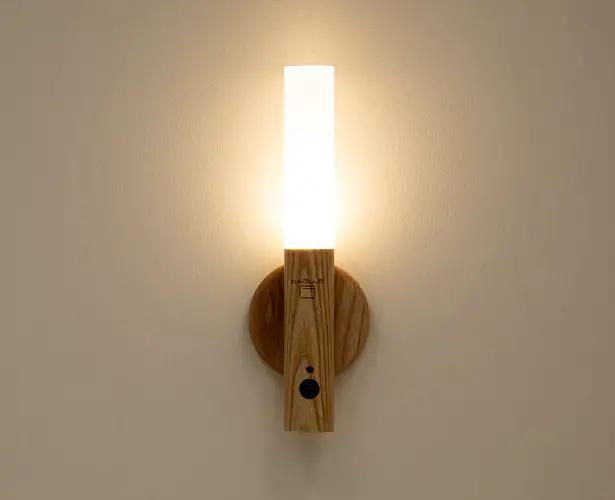 night light turns on in the dark night light turns on in the dark