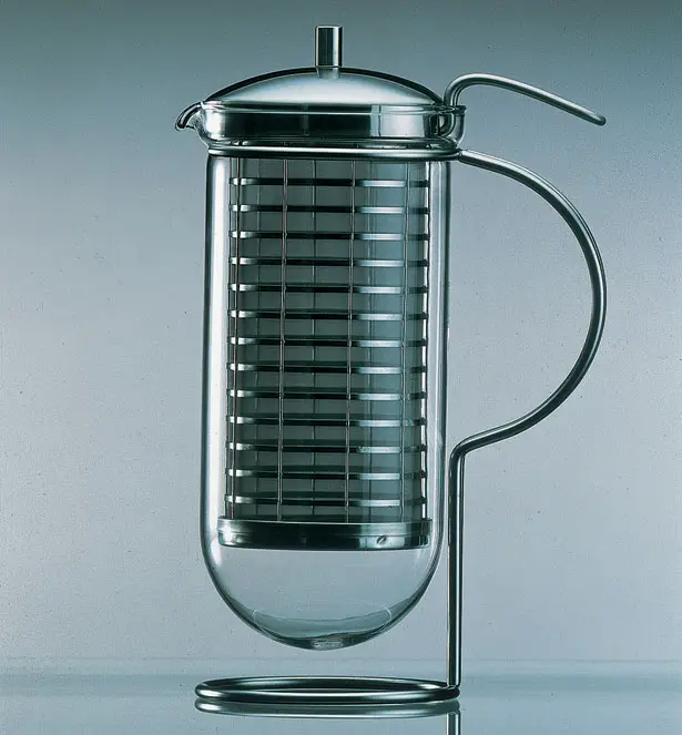 Mono Cafino : Beautiful Coffee Pot by Tassilo von Grolman