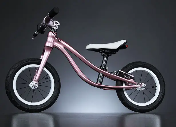 Mores Petitpierre Carbon Fiber Bike for Kids by Mores Design