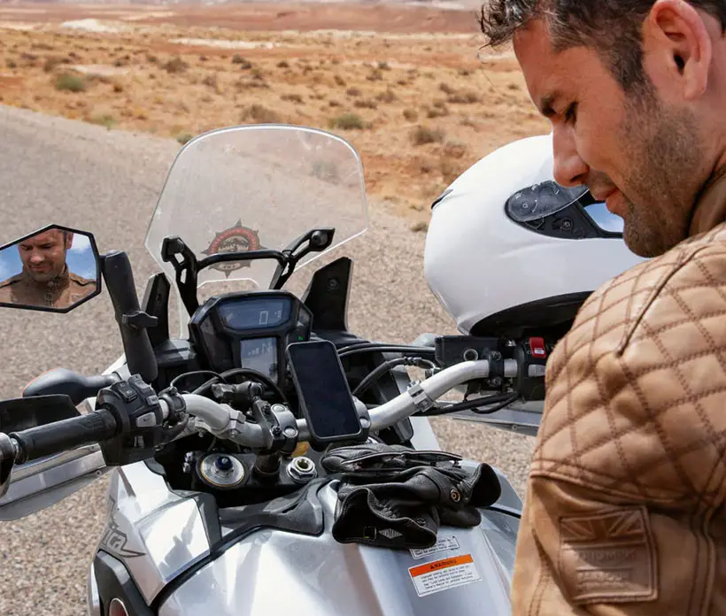 Motorcycle Phone Mounts with Ripping Fast Qi2 Charging