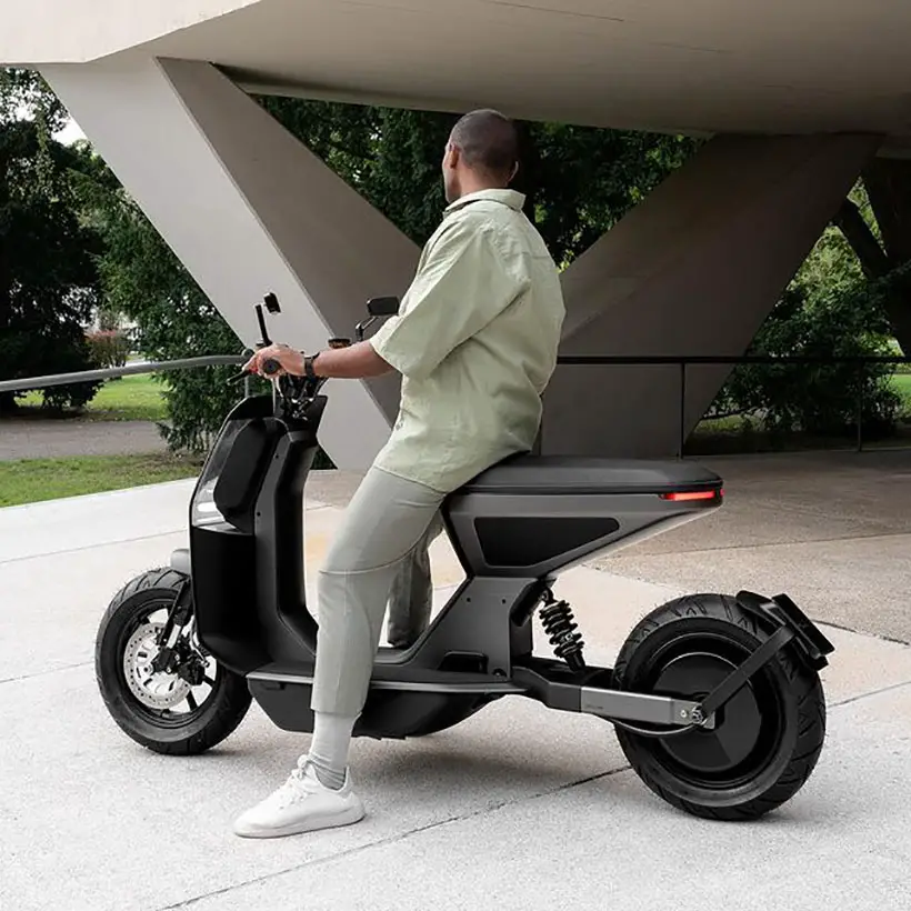 Made in Germany - Naon Zero-One Electric Scooter