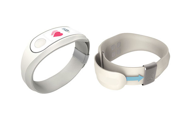 Near&Dear Wearable Technology Connects Caregivers with Their Patients