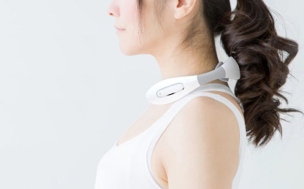 NECKAIR Massages and Warms Your Stiff Neck Just Like a Personal Masseuse -  Tuvie Design