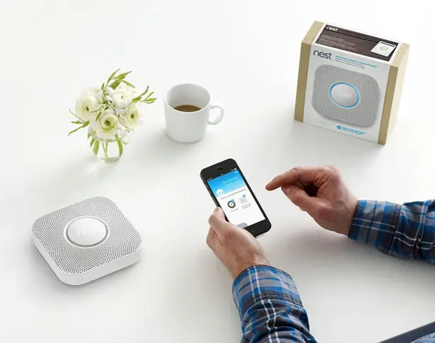 Nest Protect : Smoke and Carbon Monoxide Alarm