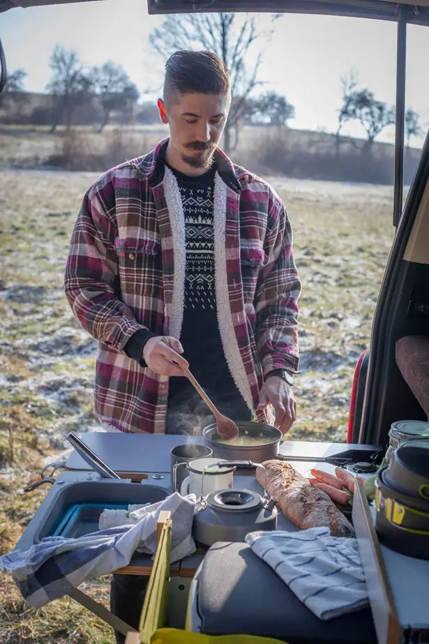 Nestbox Roamer Transforms Your Vehicle into Camper by Egoe Nest