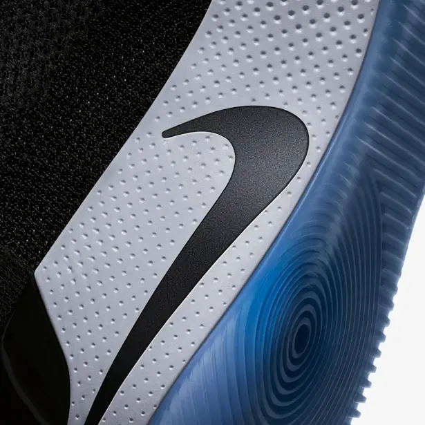 Nike Adapt BB - Future No-Lace Basketball Shoe