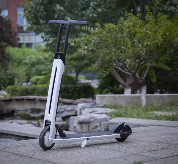 Urban Commuting Gets Easier with Ninebot KickScooter Air T15