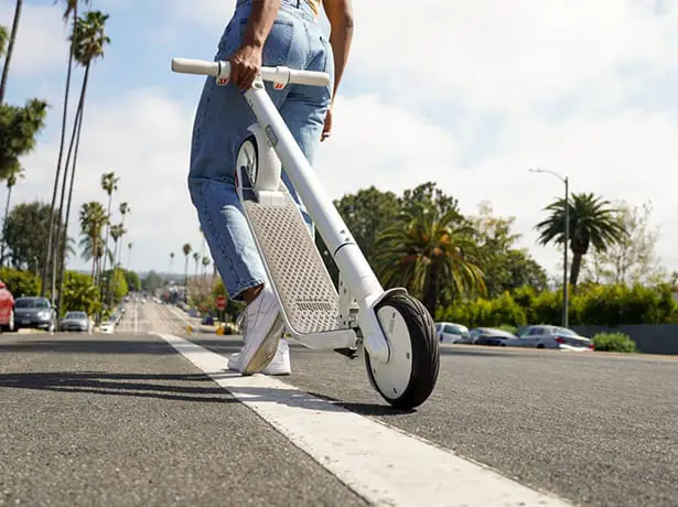 Ninebot KickScooter ES2 with One Step Folding System