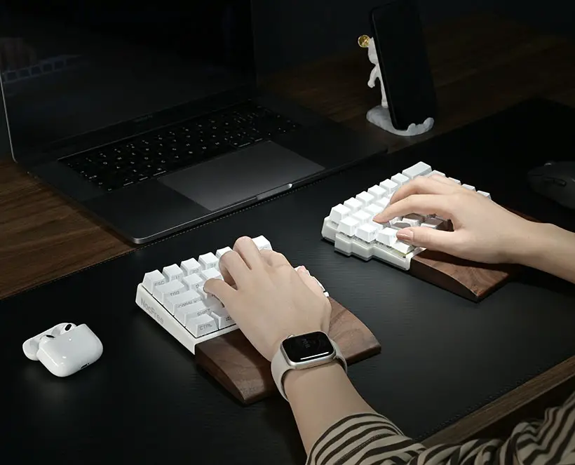 NocFree Lite - Split Wireless Mechanical Keyboard