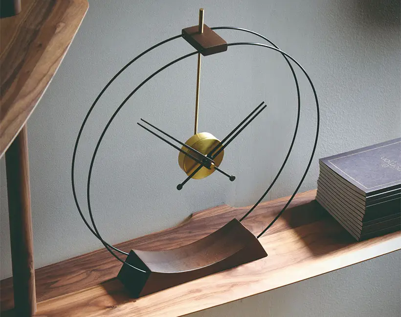 Nomon Aire Table Clock