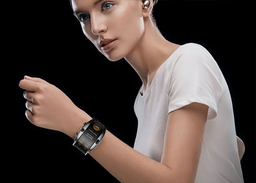 Nubia Alpha - Futuristic Wearable Phone