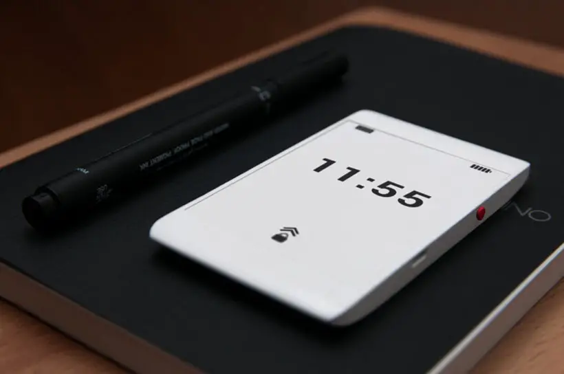 Minimalist OffOne 3D-Printed Phone with E-Ink Display Is Not Really That Dumb