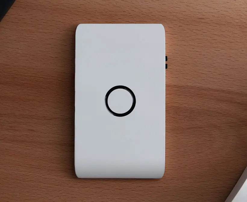 Minimalist OffOne 3D-Printed Phone with E-Ink Display Is Not Really That Dumb