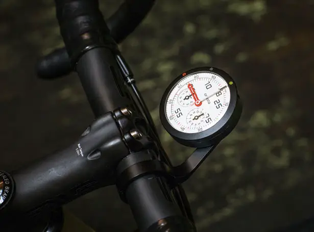 Omata One - Analog GPS Speedometer