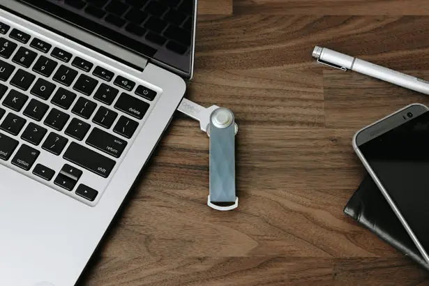 Orbitkey - Elegant Key Organizer by Rex Kuo and Charles Ng