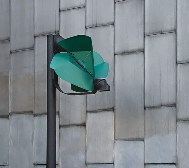 Papilio Wind Powered Street Lamp by Tobias Trübembacher