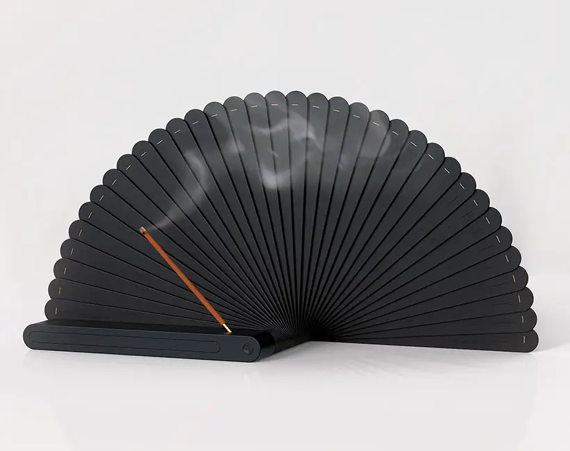 Peacock: Portable Incense Holder by Prof. Jang Sungyun and Kwon Jeonghyeon