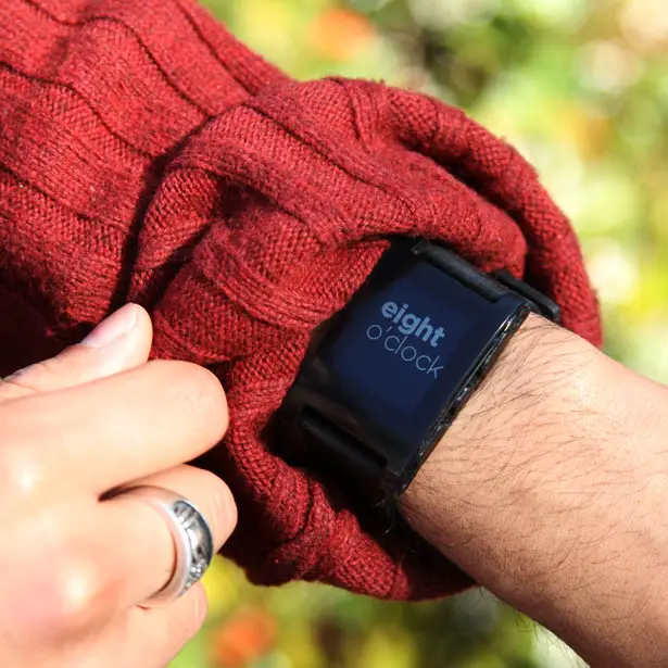 Pebble E-Paper Watch for iPhone and Android by inPulse