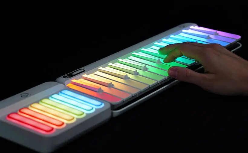 PopuPiano Smart Piano Combines The Chord Pad and Keyboard In One Device