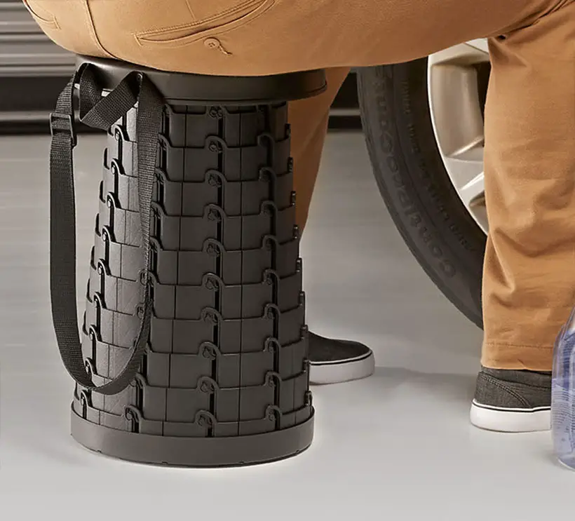 Portable Retractable Stool - Practical and Functional