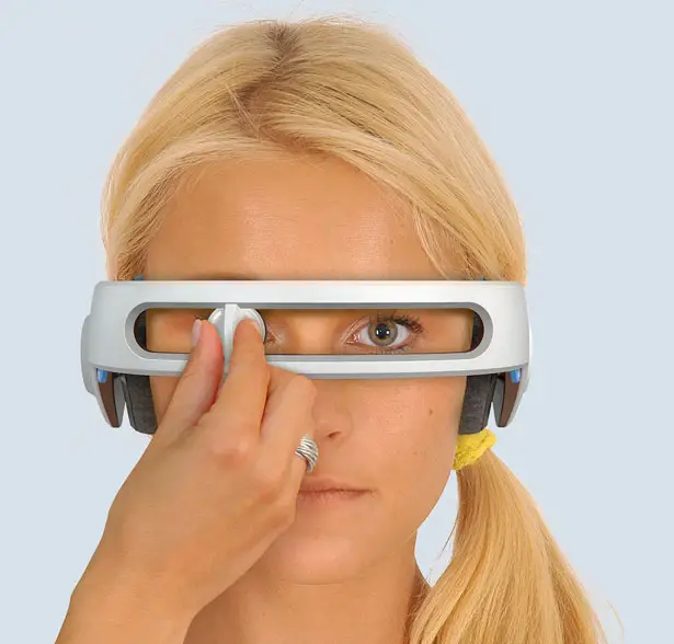 Portal Telemedicine Headset by Jonathan Stewart