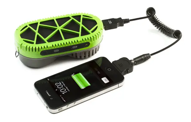 Powertrekk Fuel Cell Charger Provides Instant Power Anywhere For Your Gadgets